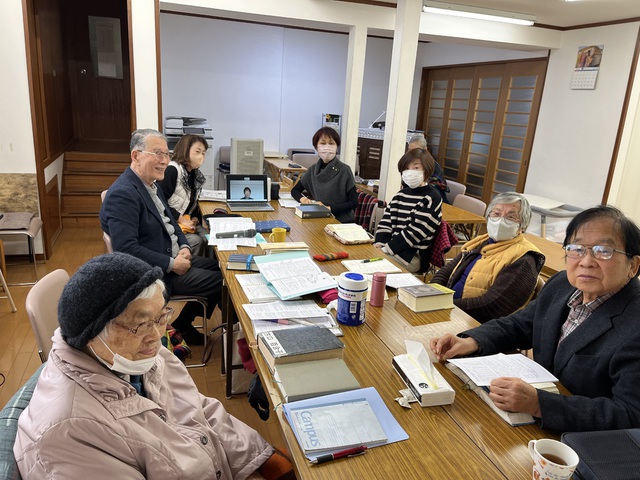 古口直美さんの この一枚「木曜日朝の祈祷会の様子です。夜は仕事終わりの方など、また別のメンバーが集まっています。」