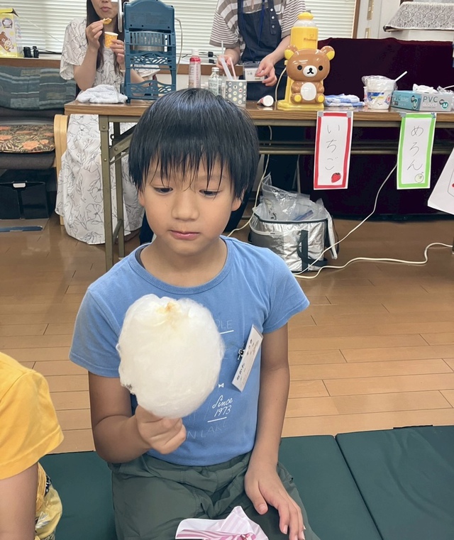 古口さんの この一枚「わたがし。かき氷。ジュース。おやつ釣り。ポップコーン。チキンナゲット。<br>あー楽しかった。」