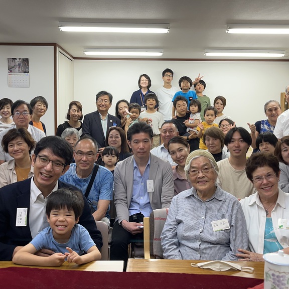 本日は南アフリカからの宣教師ご夫妻にお越しいただいての特別伝道礼拝でした。説教は日本語です。皆様是非またお越しください。お待ちしております。