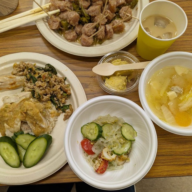 たくさんの美味しいタイ料理をいただきました!